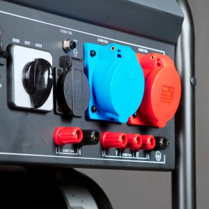 Бензиновый генератор FUBAG BS 7500 XD ES DUPLEX в Новокузнецке фото